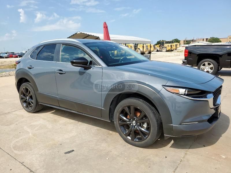 Mazda CX-30 2022 — photo 2