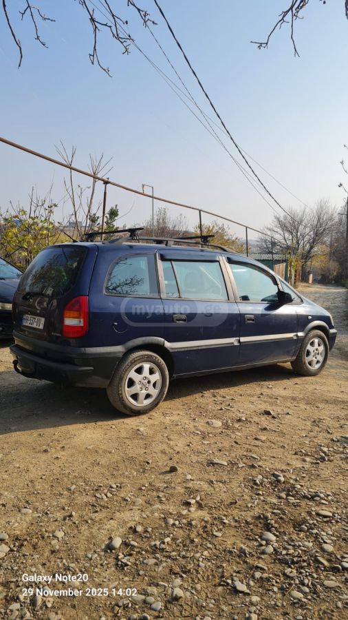 Opel Zafira 2000 — photo 2
