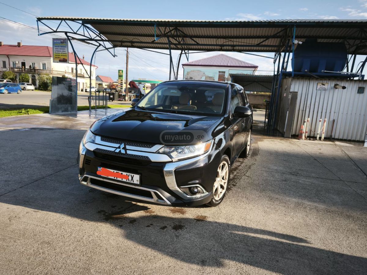 Mitsubishi Outlander 2014 — photo 2