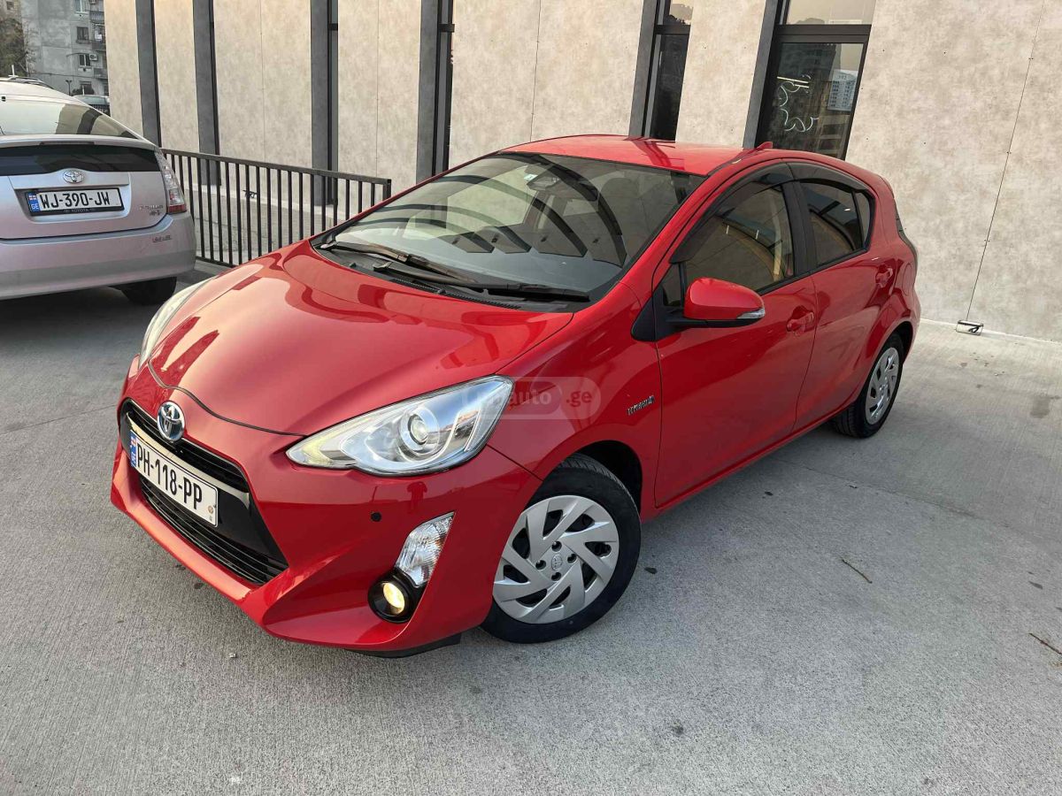 Toyota Aqua 2016 — photo 2