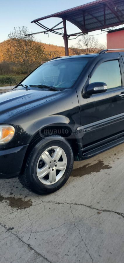Mercedes-Benz ML 350 2004 — photo 2