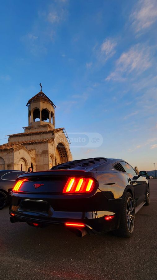 Ford Mustang 2015 — photo 2