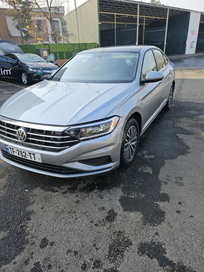 Volkswagen Jetta 2021 — photo 2