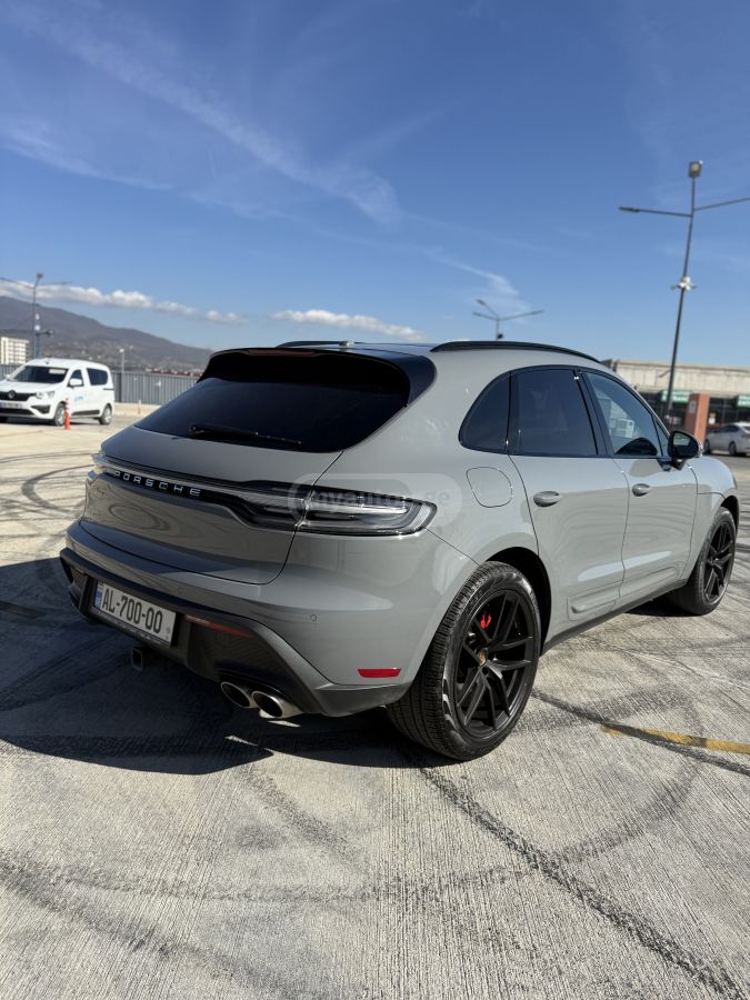 Porsche Macan 2021 — photo 2