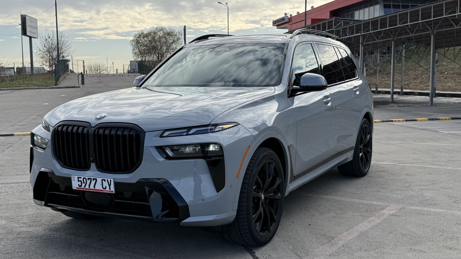 BMW X7 2022 — photo 2