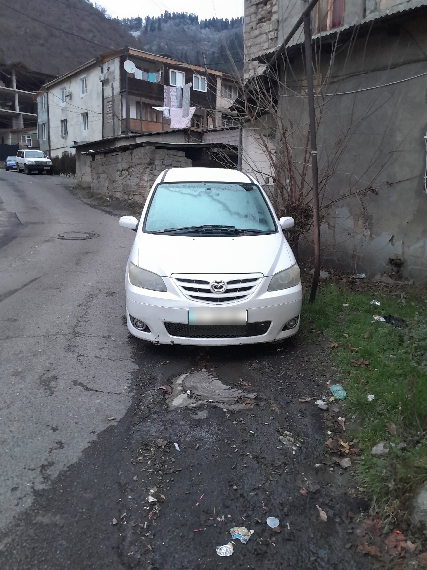 Mazda MPV 2005 — photo 2