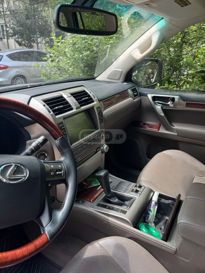 Lexus GX 460 2012 — photo 2