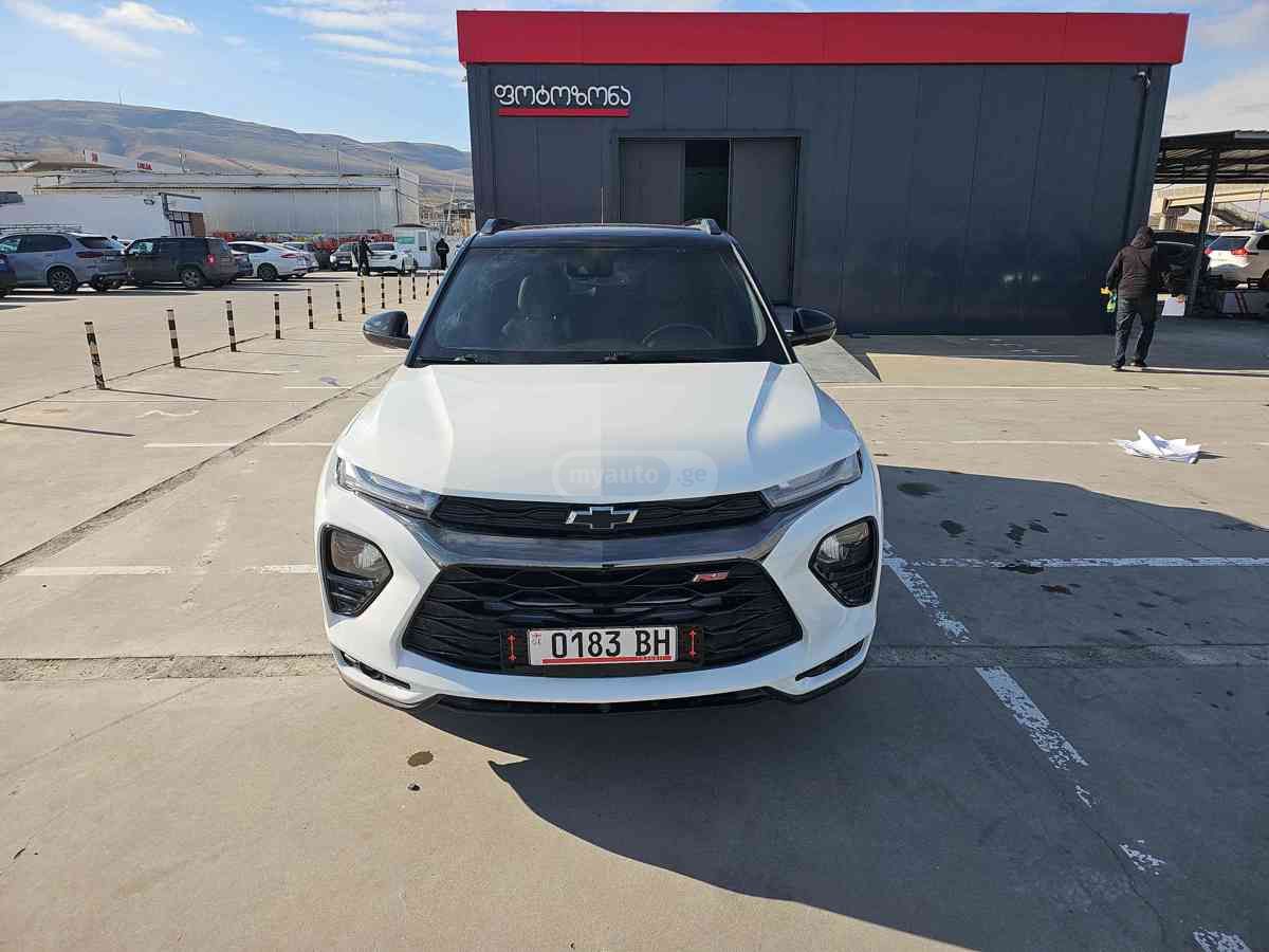 Chevrolet Trailblazer 2022 — photo 2