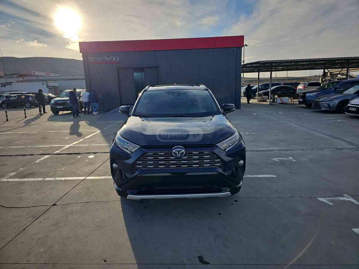 Toyota RAV4 2021 — photo 2