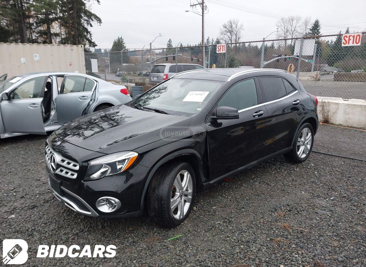 Mercedes-Benz GLA 250 2018 — photo 2