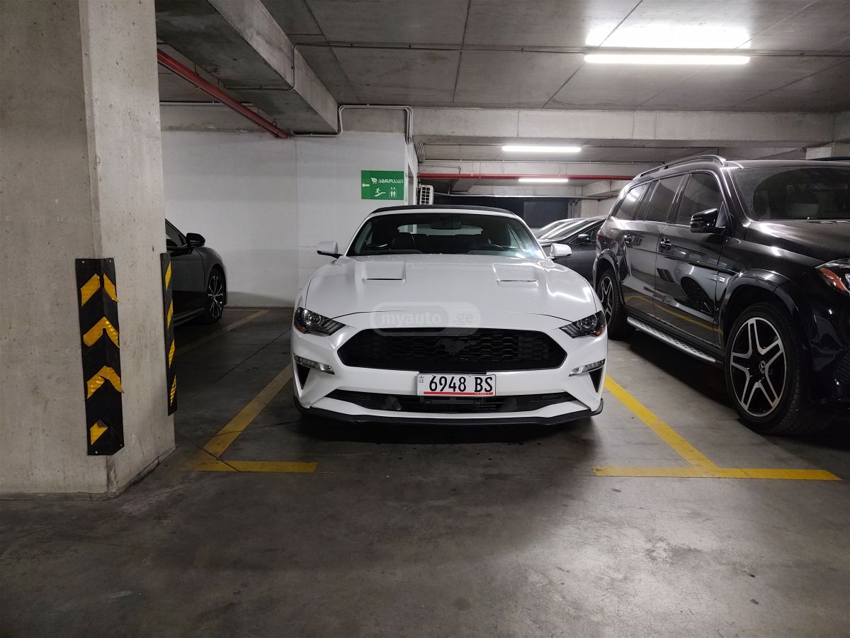 Ford Mustang 2018 — photo 2