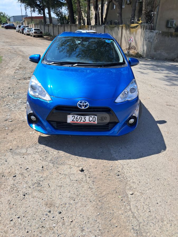 Toyota Aqua 2016 — photo 2