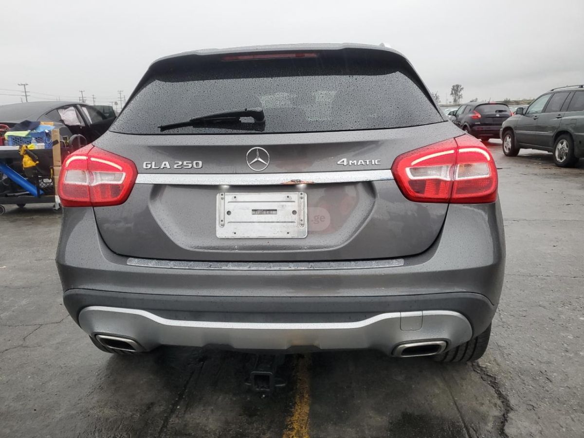 Mercedes-Benz GLA 250 2018 — photo 2