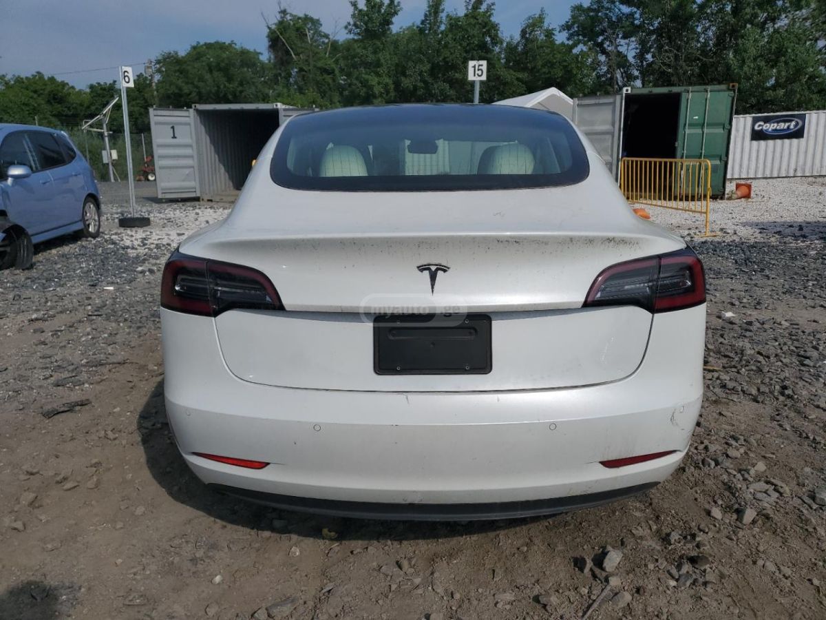 Tesla Model 3 2020 — photo 2