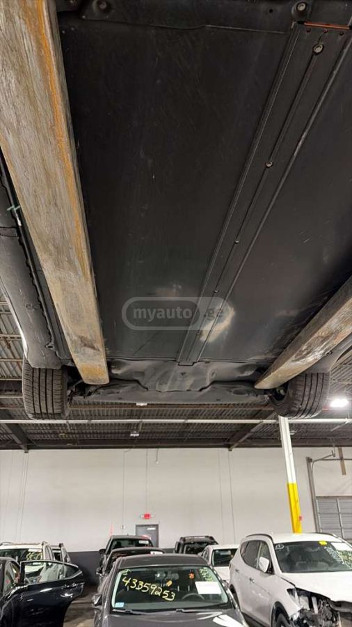 Tesla Model S 2021 — photo 2