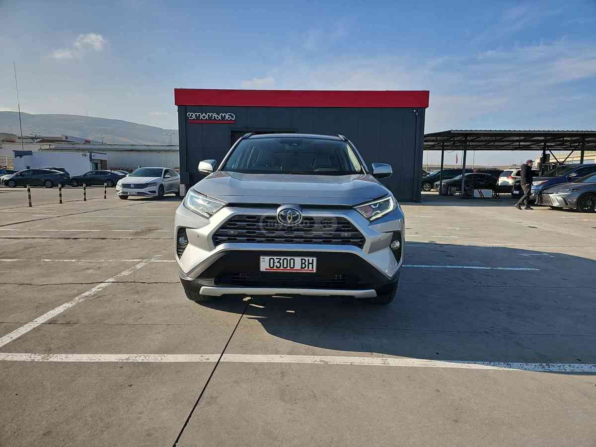 Toyota RAV 4 2021 — photo 2