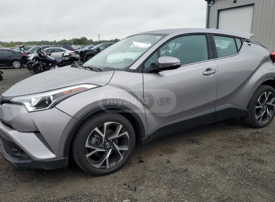 Toyota C-HR 2020 — photo 2