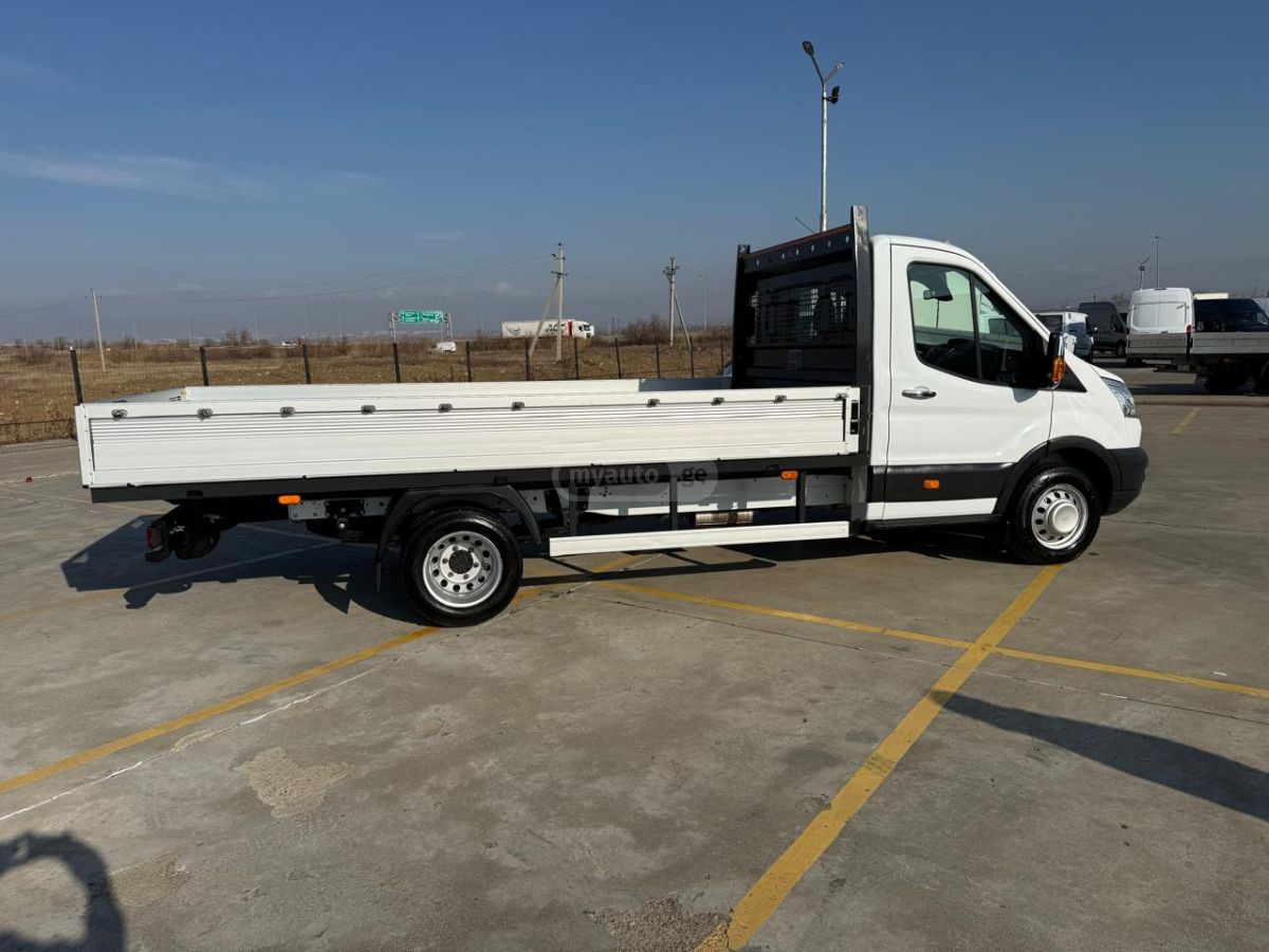 Ford Transit 2018 — photo 2