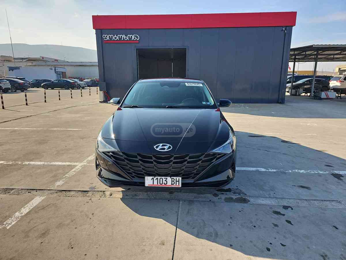 Hyundai Elantra 2022 — photo 2