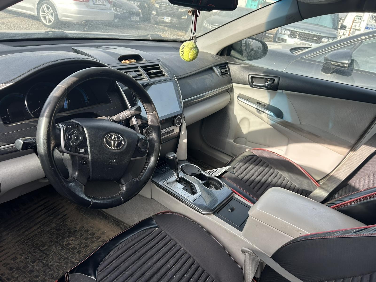 Toyota Camry 2012 — photo 2