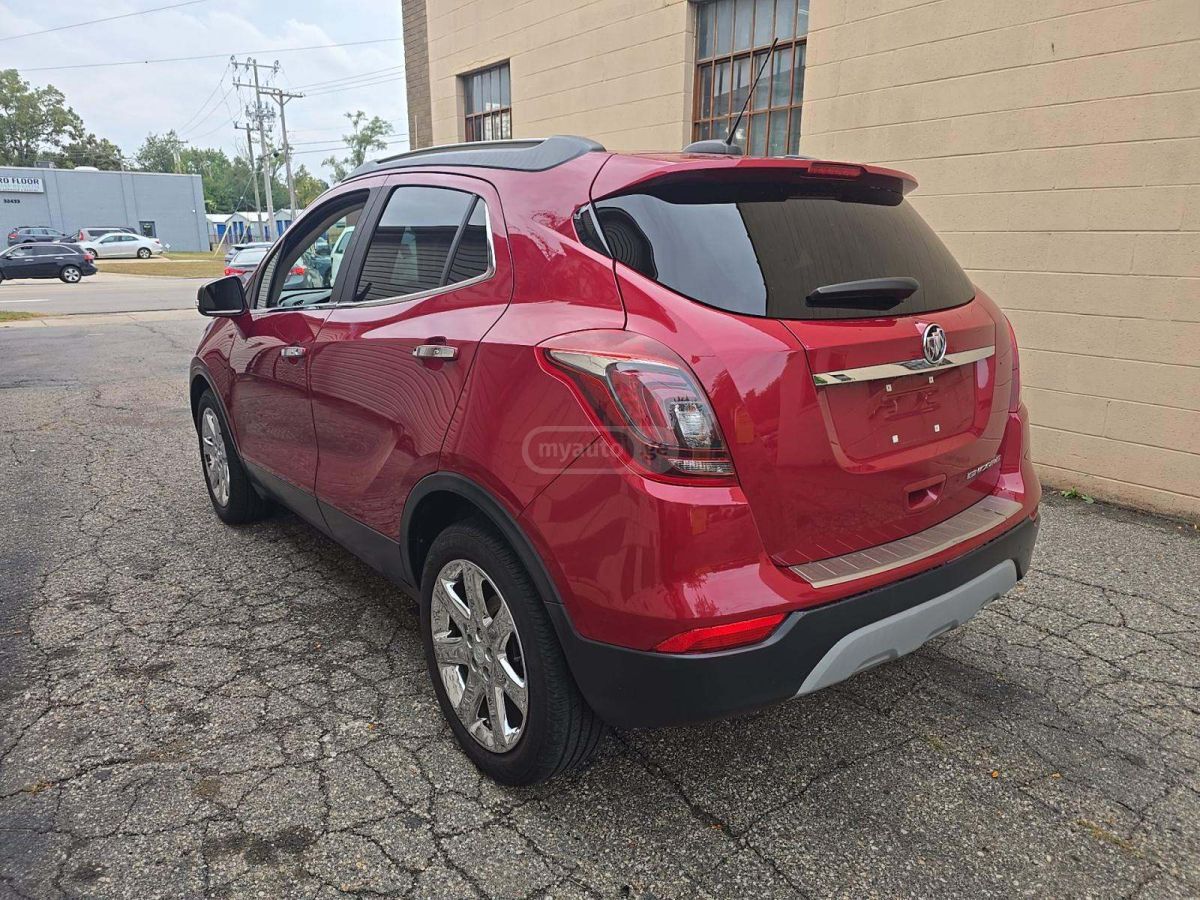 Buick Encore 2019 — photo 2