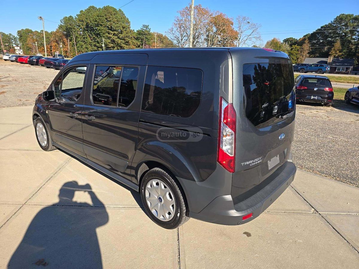 Ford Transit Connect 2018 — photo 2