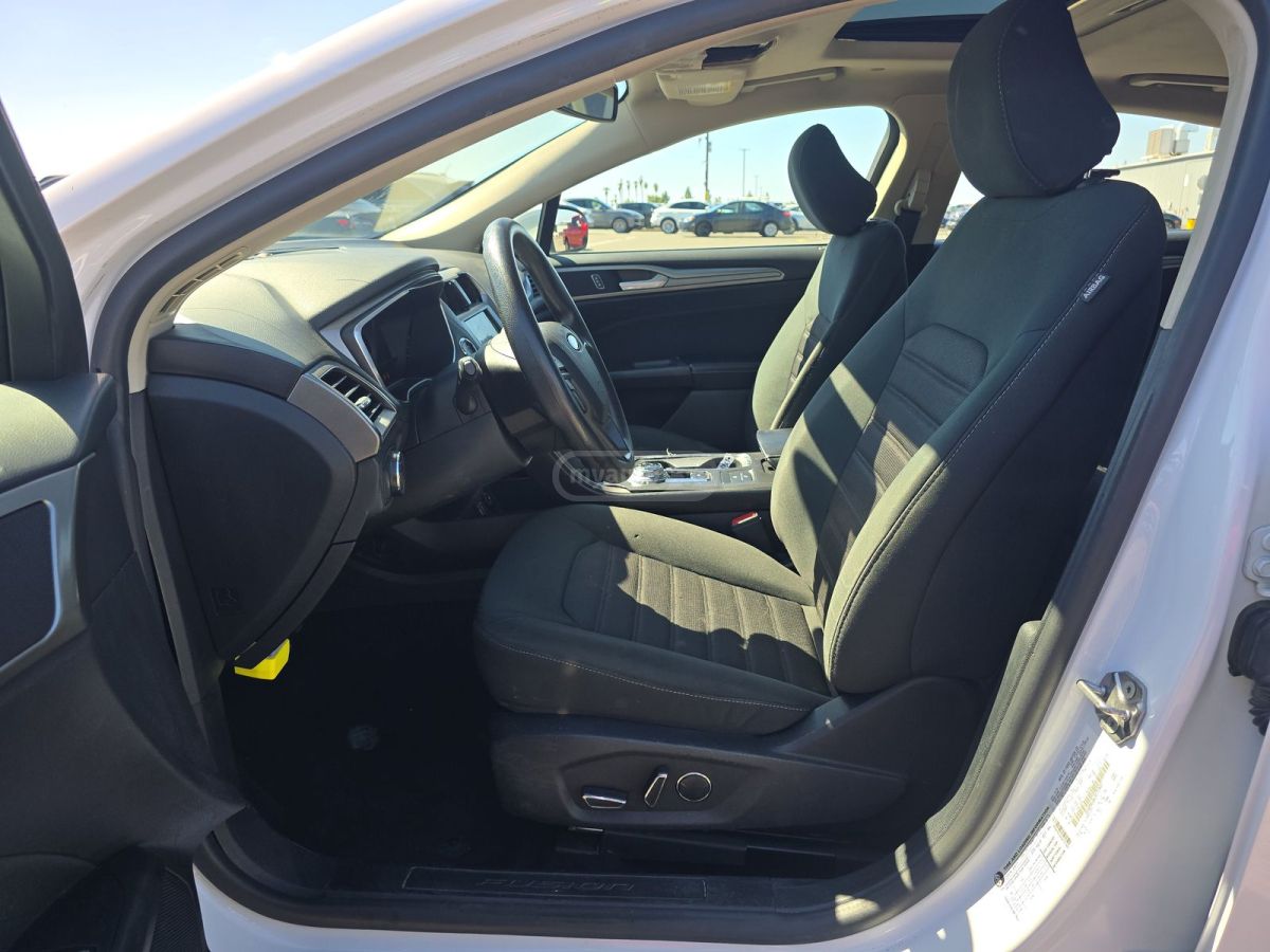 Ford Fusion 2020 — photo 2