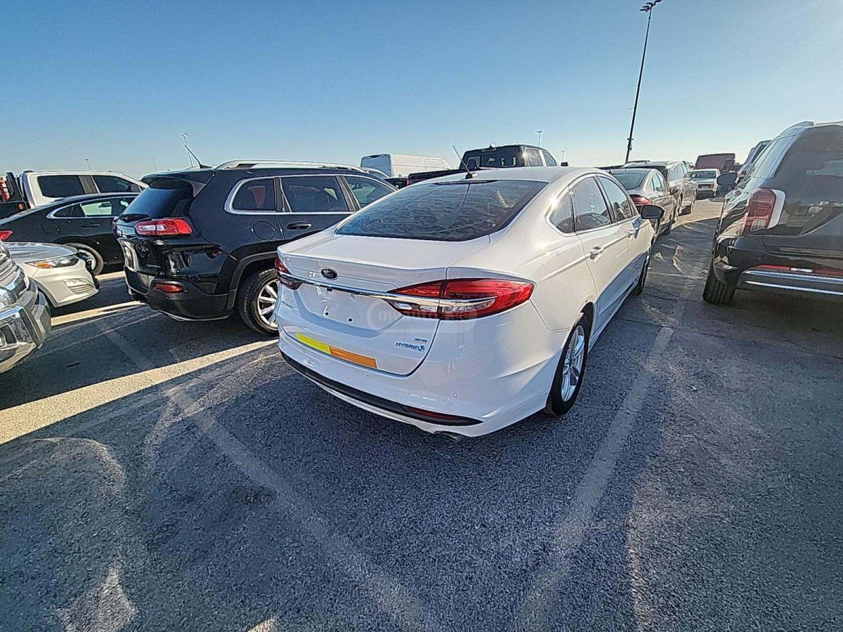 Ford Fusion 2018 — photo 2
