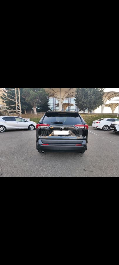 Toyota RAV 4 2022 — photo 2