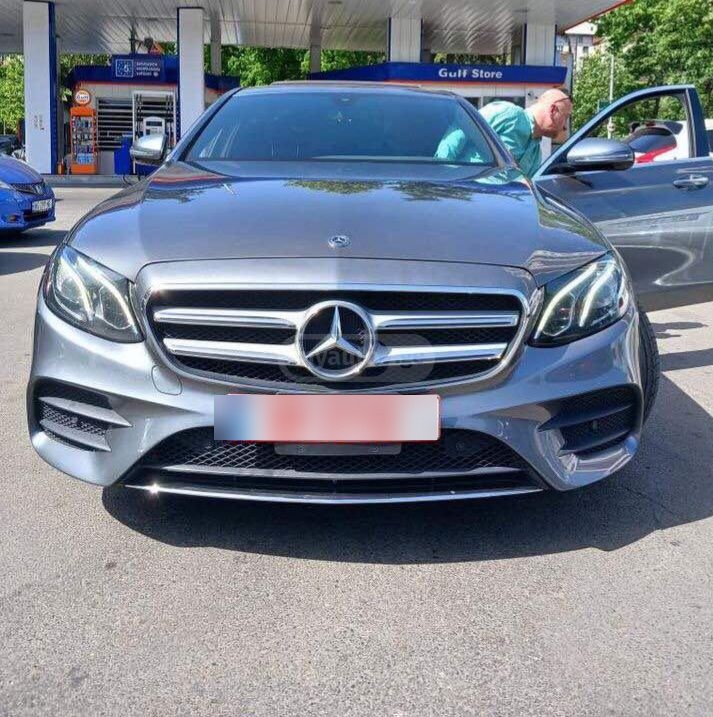 Mercedes-Benz E 300 2017 — photo 2