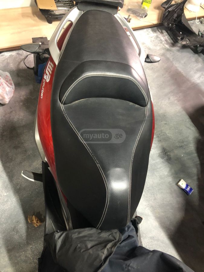 Piaggio 4621 2013 — photo 2