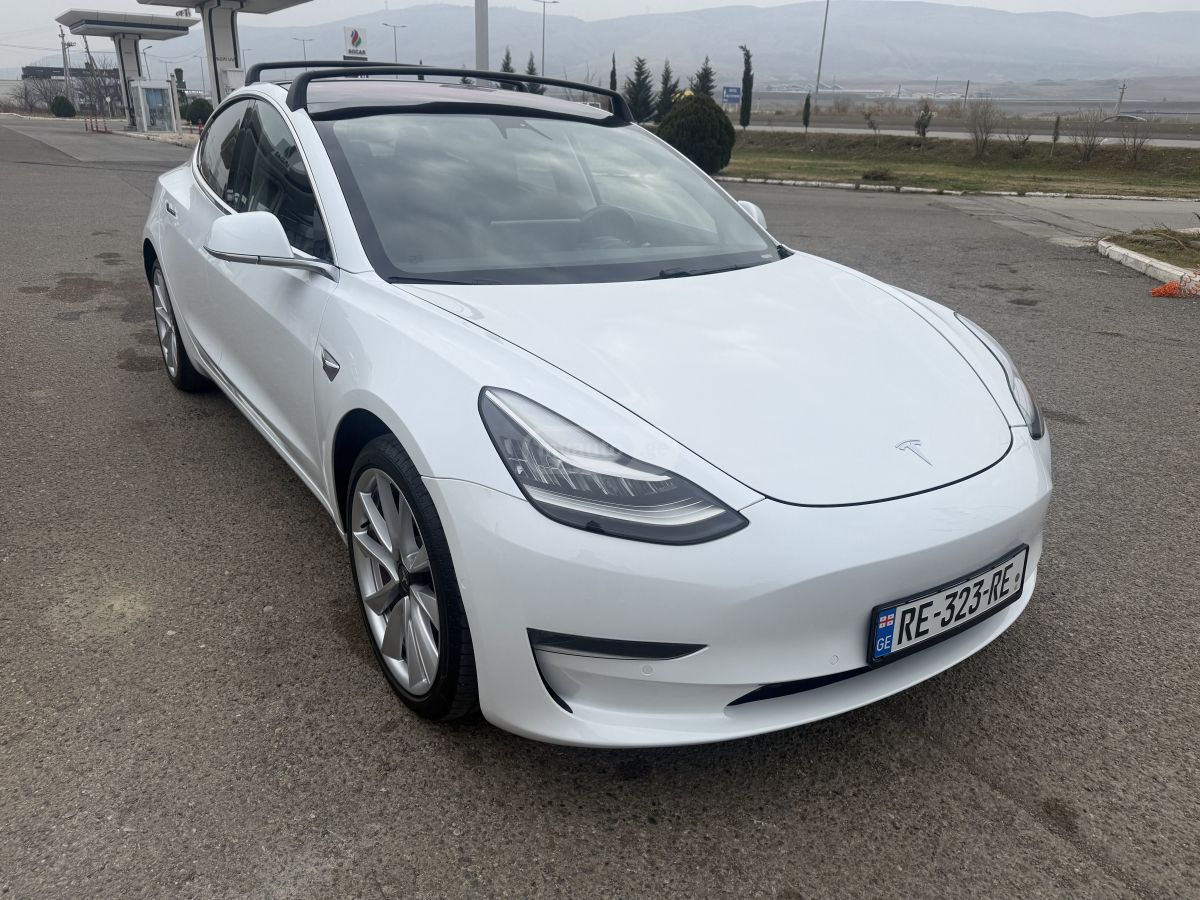 Tesla Model 3 2018 — photo 2