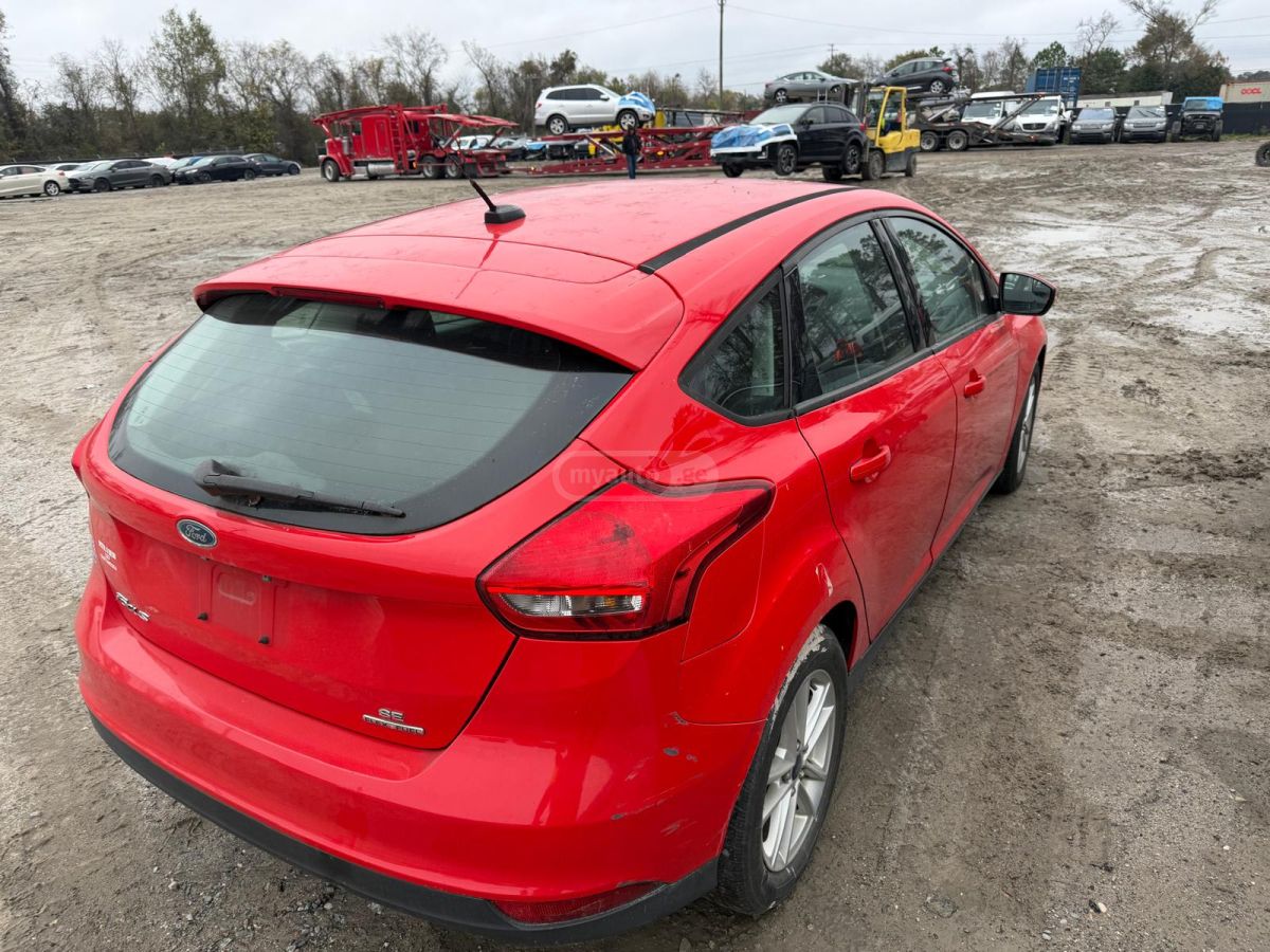 Ford Focus 2015 — photo 2