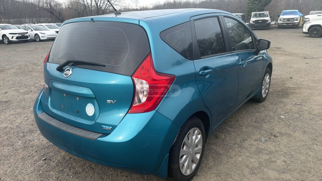 Nissan Versa 2015 — photo 2