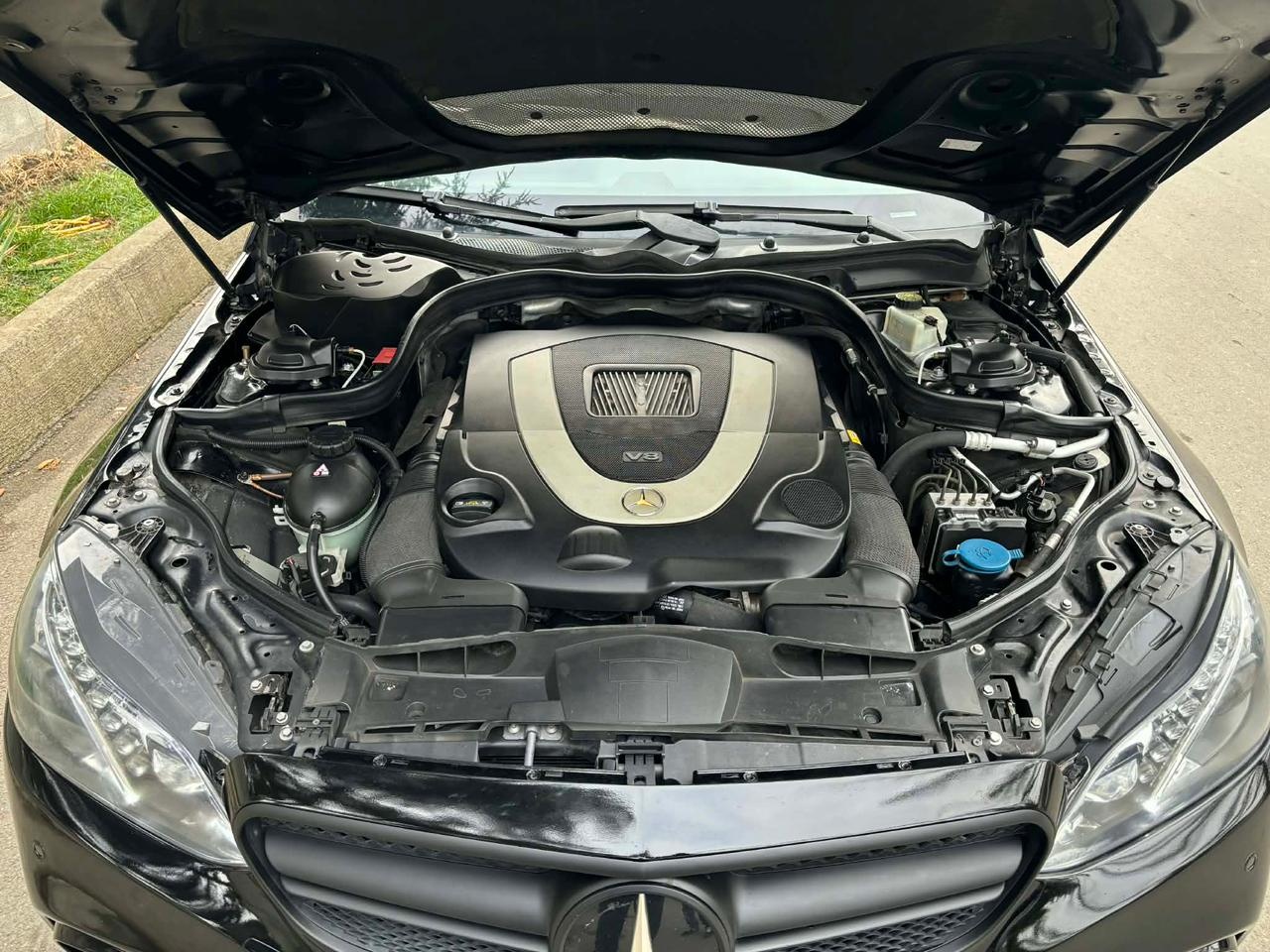 Mercedes-Benz E 550 2009 — photo 2