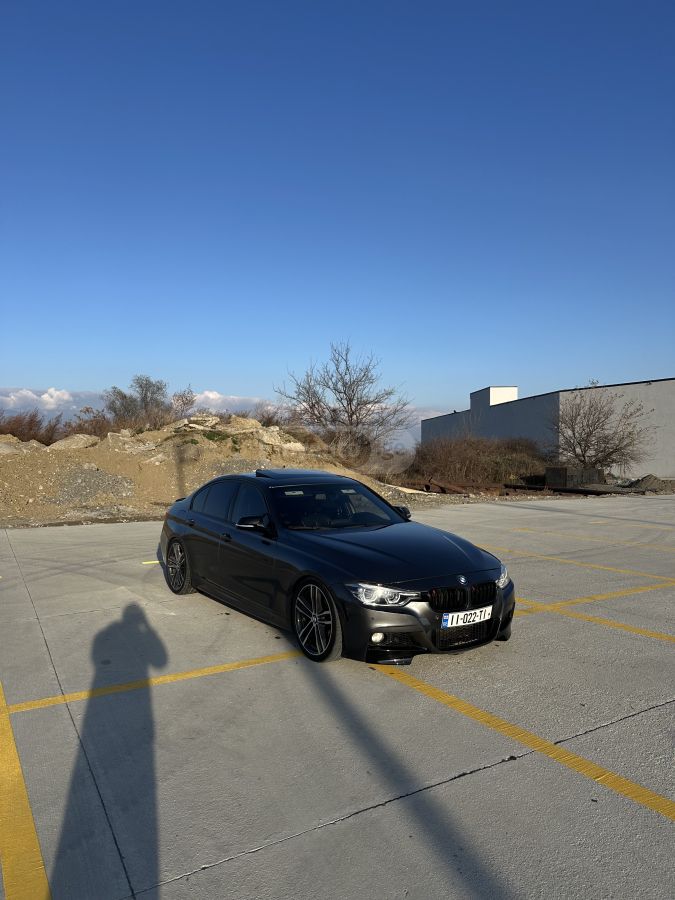 BMW 340 2016 — photo 2