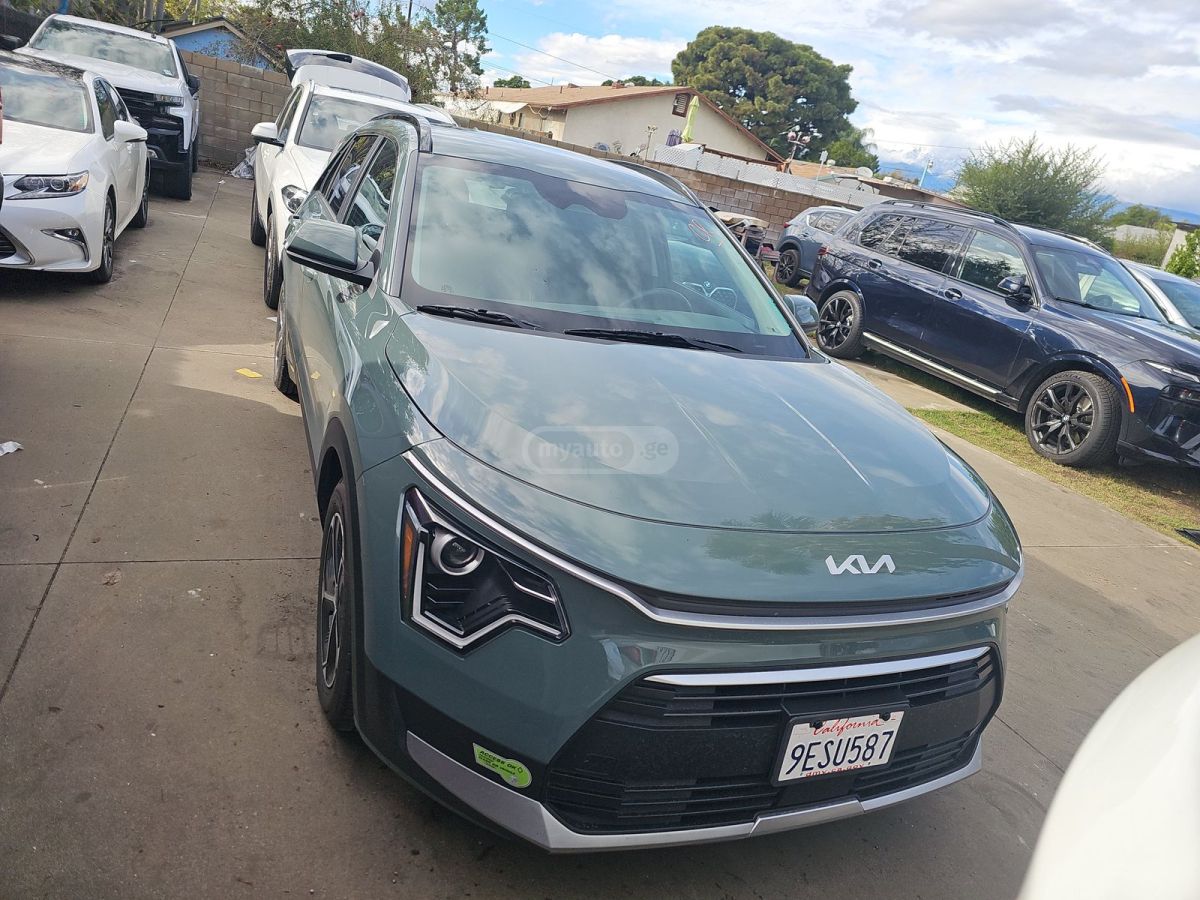 Kia Niro 2023 — photo 2