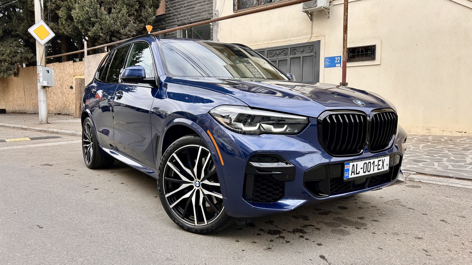 BMW X5 2023 — photo 2