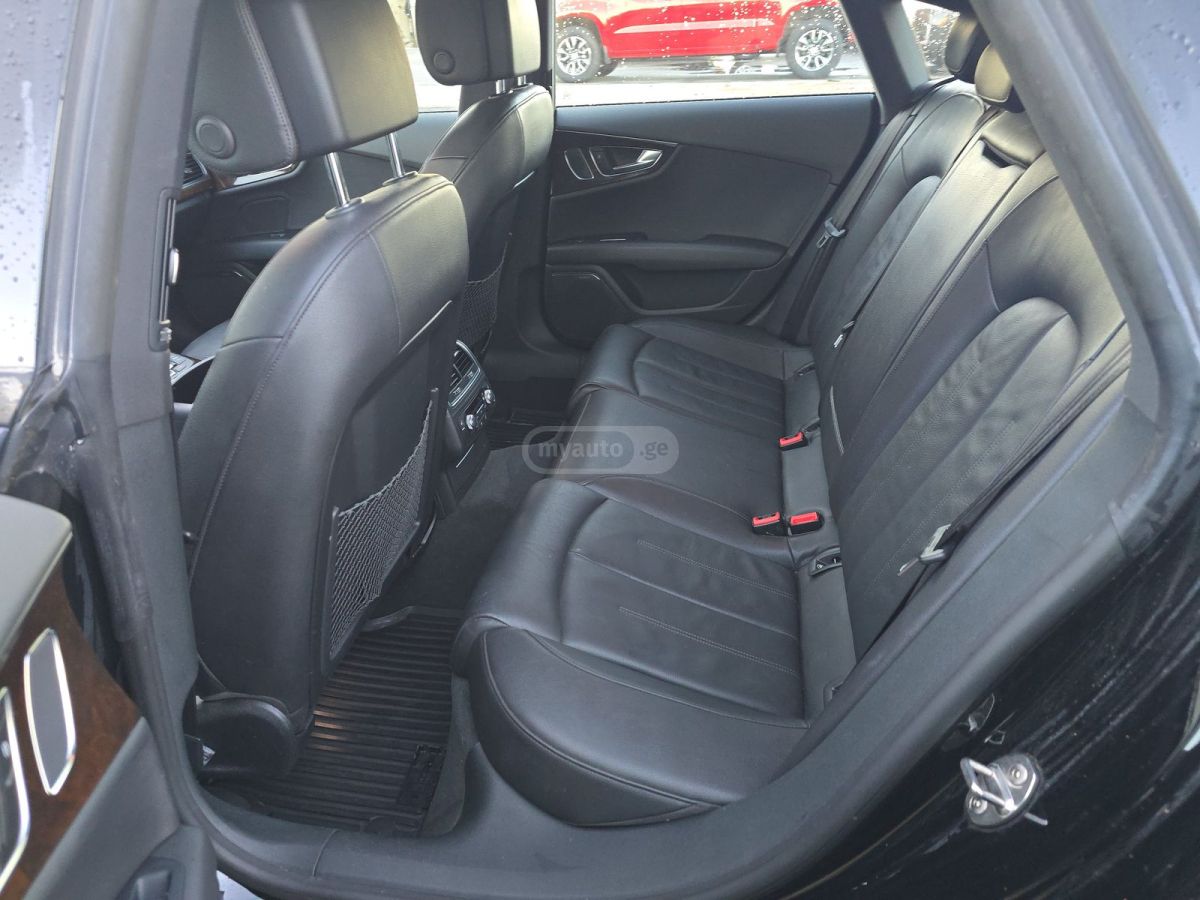 Audi A7 2016 — photo 2