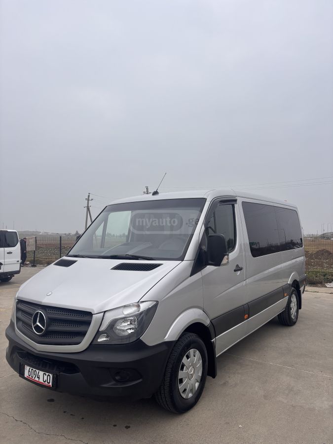 Mercedes-Benz Sprinter 2017 — photo 2