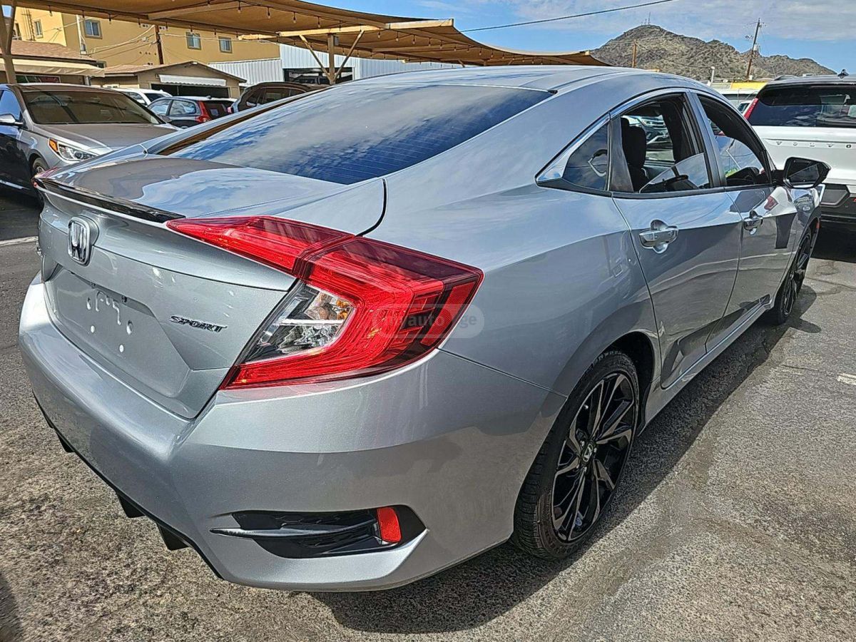 Honda Civic 2020 — photo 2