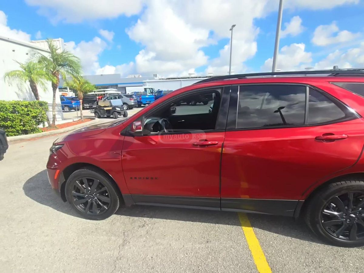 Chevrolet Equinox 2022 — photo 2