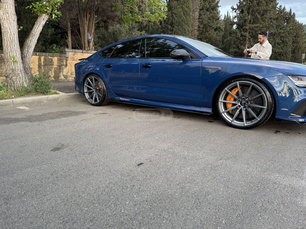 Audi RS 7 2018 — photo 2