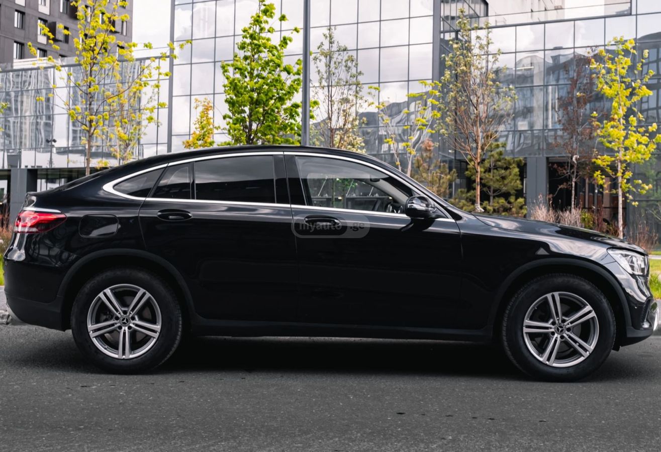 Mercedes-Benz GLC 220 2022 — photo 2