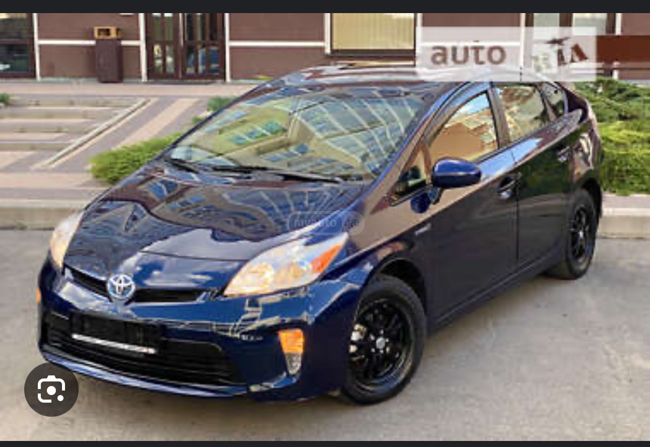 Toyota Prius 2015 — photo 2