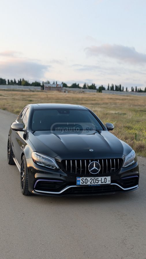 Mercedes-Benz C 63 AMG 2019 — photo 2