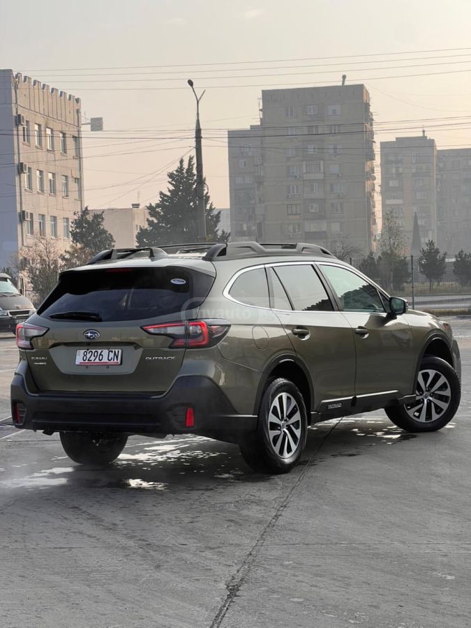 Subaru Outback 2022 — photo 2