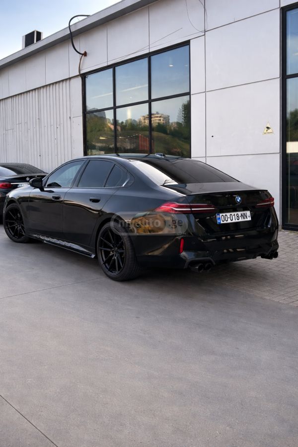 BMW 540 2025 — photo 2