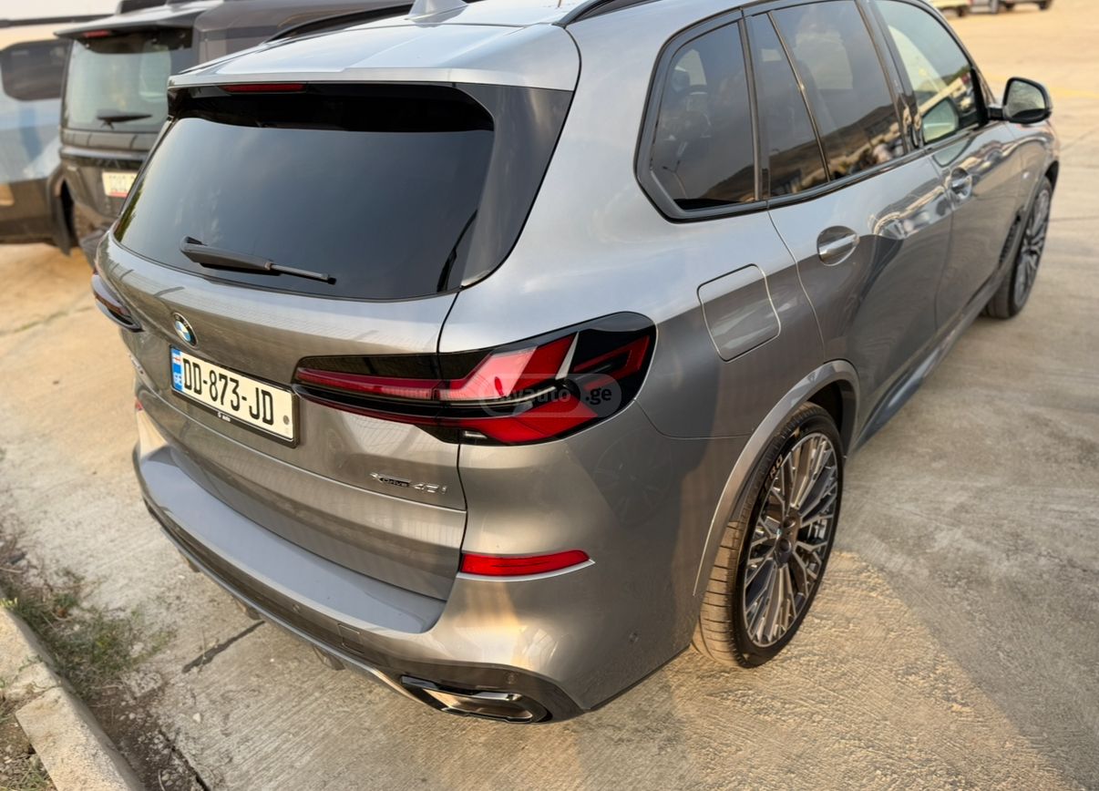 BMW X5 2026 — photo 2
