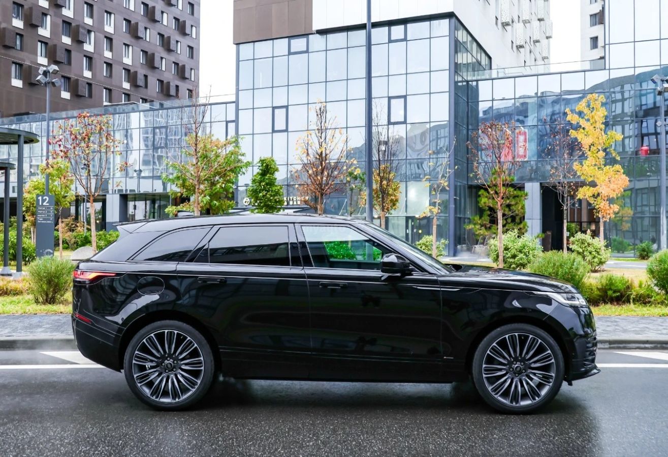 Land Rover Range Rover  Velar 2018 — photo 2